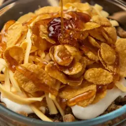 معصوب الافراح بالقشطة والعسل والكورن فليكس